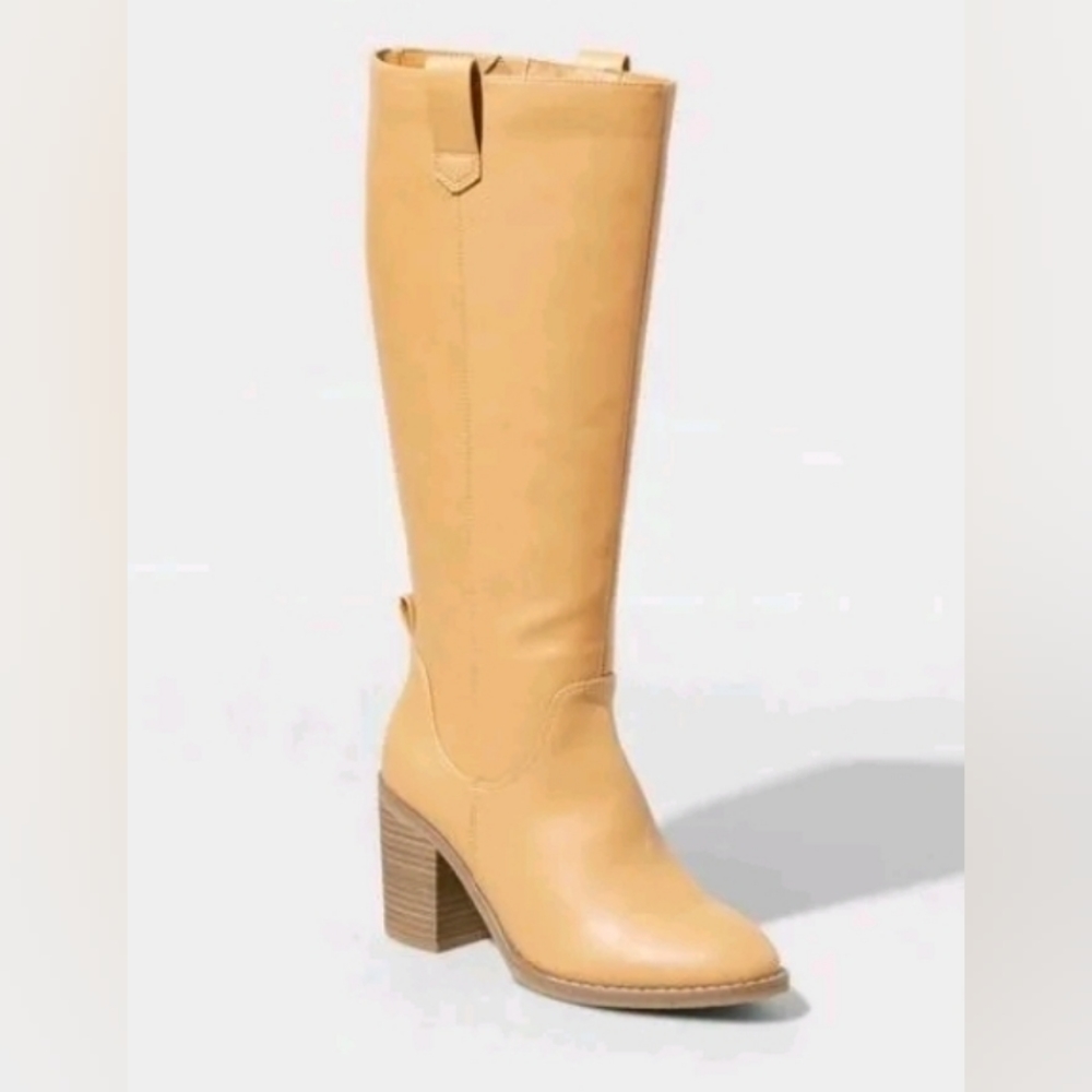 NEW Women’s Davina Tall Boots Tan Block Heel Universal Thread
